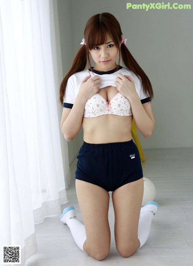 Rina Rukawa - Teensexart Schoolgirl Uniform No.073243